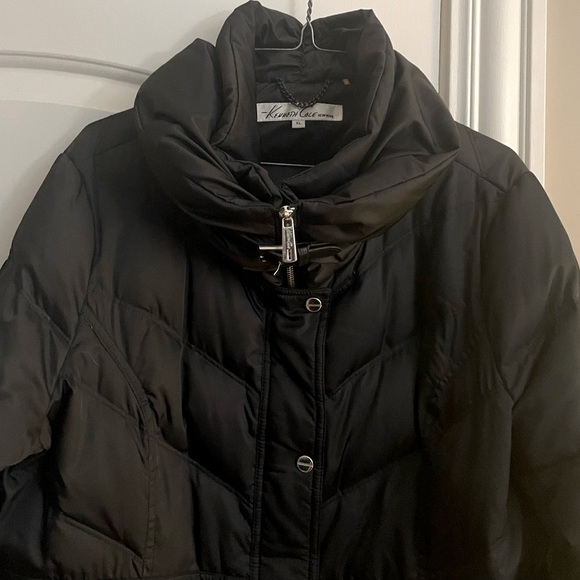 “Kenneth Cole “coat for women.Very good condition,like new.Size-XL,color black. - Picture 4 of 10